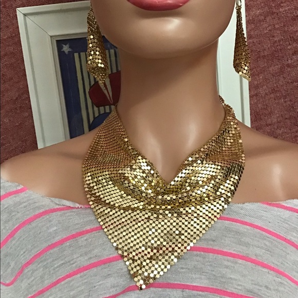 Amazing Gold Color Necklace for Woman Necklace Only - Picture 2 of 4